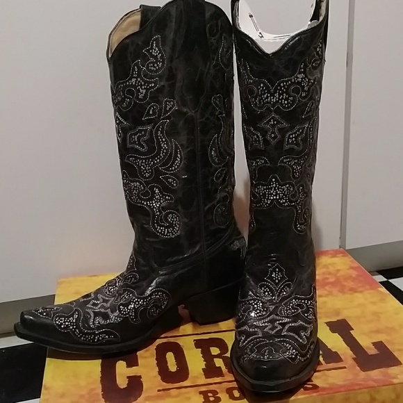 corral rhinestone boots